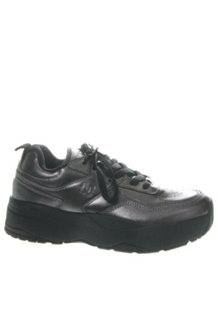 Дамски обувки DC Shoes, Размер 41, Цвят Сив, Цена 84,36 €, #136900138