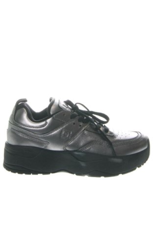 Дамски обувки DC Shoes, Размер 37, Цвят Сребрист, Цена 84,36 €, #136915732