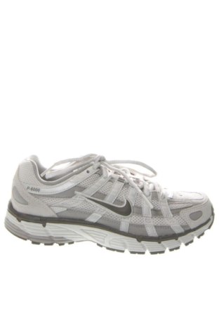 Дамски обувки Nike, Размер 36, Цвят Многоцветен, Цена 84,36 €, #136897499