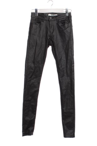 Pantaloni de femei Vero Moda, Mărime XS, Culoare Negru, Preț 26,27 Lei, #136864637