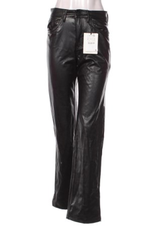 Pantaloni de femei Pull&Bear, Mărime S, Culoare Negru, Preț 124,99 Lei, #136917981