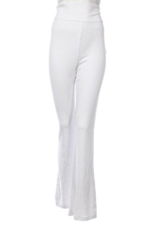 Damenhose Bershka, Größe M, Farbe Weiß, Preis € 23,99, #136920678