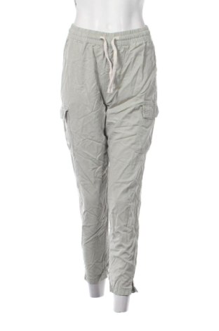 Pantaloni de femei Clockhouse, Mărime S, Culoare Verde, Preț 30,99 Lei, #136928407