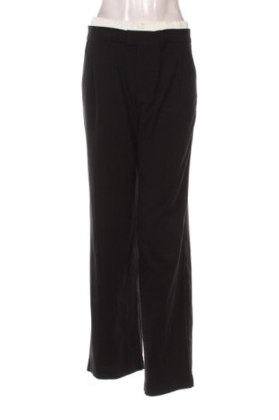 Damskie spodnie Pull&Bear, Rozmiar M, Kolor Czarny, Cena 105,99 zł, #136939564