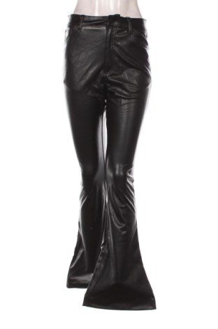 Pantaloni de femei Pull&Bear, Mărime M, Culoare Negru, Preț 124,99 Lei, #136948737