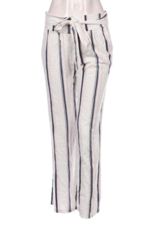 Pantaloni de femei Guess, Mărime M, Culoare Multicolor, Preț 144,30 Lei, #136773010