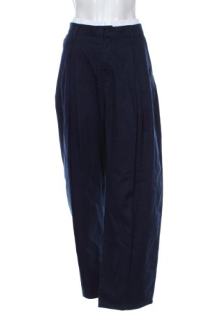 Damskie spodnie Pull&Bear, Rozmiar XL, Kolor Niebieski, Cena 177,99 zł, #136940992