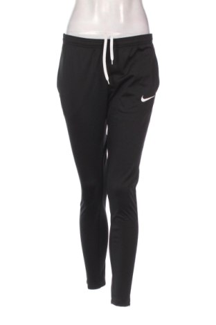 Дамско спортно долнище Nike, Размер S, Цвят Черен, Цена 46,42 €, #136855866