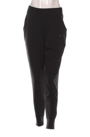 Дамско спортно долнище Nike, Размер M, Цвят Черен, Цена 28,00 €, #136877125