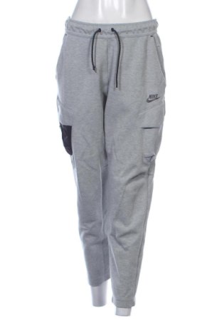 Damskie spodnie sportowe Nike, Rozmiar M, Kolor Szary, Cena 114,99 zł, #136891129