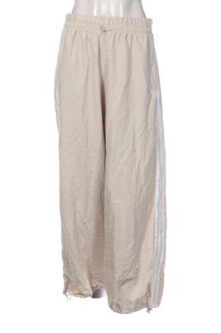 Pantaloni trening de femei Adidas, Mărime S, Culoare Bej, Preț 114,99 Lei, #136916796