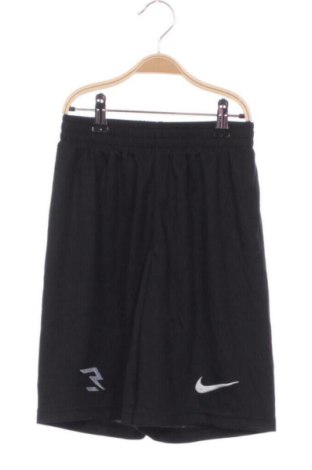 Детски къс панталон Nike, Размер 8-9y/ 134-140 см, Цвят Черен, Цена 18,00 €, #136895218