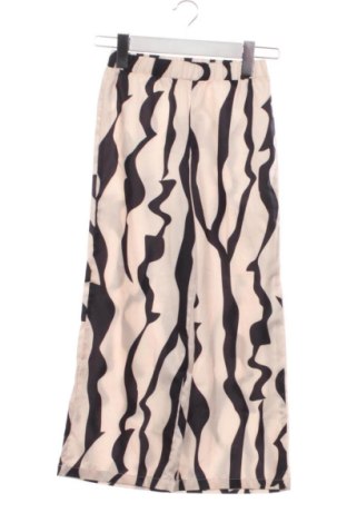 Pantaloni pentru copii Unbranded, Mărime 7-8y/ 128-134 cm, Culoare Multicolor, Preț 96,24 Lei, #136817844