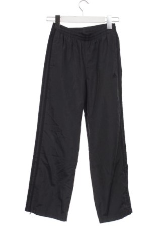 Παιδική κάτω φόρμα Adidas, Μέγεθος 10-11y/ 146-152 εκ., Χρώμα Γκρί, Τιμή 17,99 €, #136768048