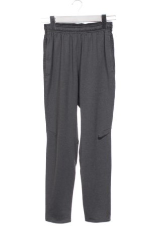Παιδική κάτω φόρμα Nike, Μέγεθος 10-11y/ 146-152 εκ., Χρώμα Γκρί, Τιμή 21,00 €, #136910093