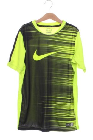 Παιδικό μπλουζάκι Nike, Μέγεθος 11-12y/ 152-158 εκ., Χρώμα Πολύχρωμο, Τιμή 16,00 €, #136847153