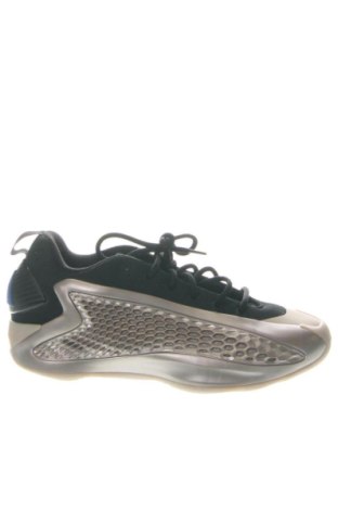 Férfi cipők
 Adidas, Méret 40, Szín Sokszínű, Ár 41 413 Ft, #136861257