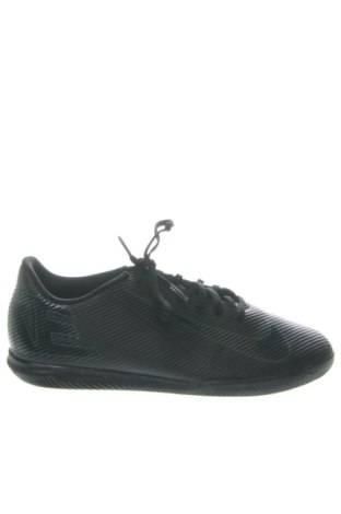 Férfi cipők
 Nike, Méret 41, Szín Fekete, Ár 32 809 Ft, #136894566