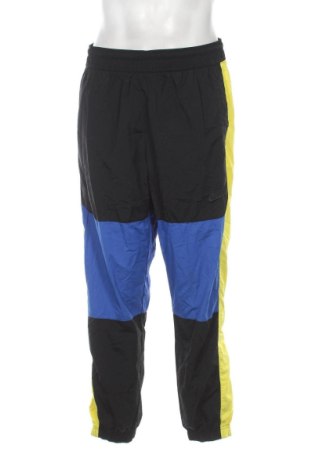 Мъжки панталон Nike, Размер M, Цвят Многоцветен, Цена 32,00 €, #136847440