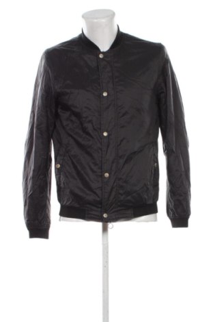 Geacă de bărbati Pull&Bear, Mărime M, Culoare Negru, Preț 99,00 Lei, #136884325