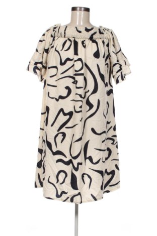 Kleid SHEIN, Größe M, Farbe Mehrfarbig, Preis 23,99 €, #136819021