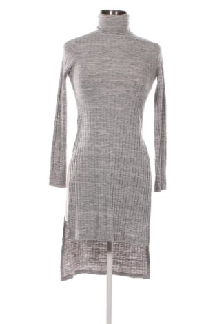 Kleid Bershka, Größe S, Farbe Grau, Preis 13,99 €, #136834615