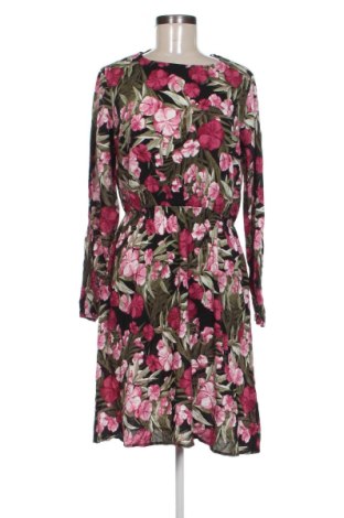 Kleid Janina, Größe M, Farbe Mehrfarbig, Preis 13,04 €, #136885570