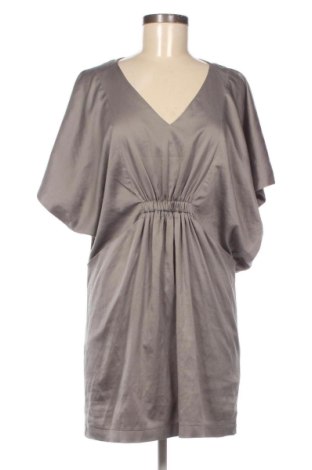 Kleid Saint Tropez, Größe L, Farbe Grau, Preis 13,00 €, #136913161