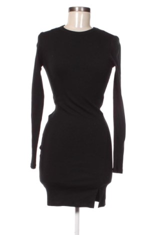 Φόρεμα Bershka, Μέγεθος M, Χρώμα Μαύρο, Τιμή 10,99 €, #136930259