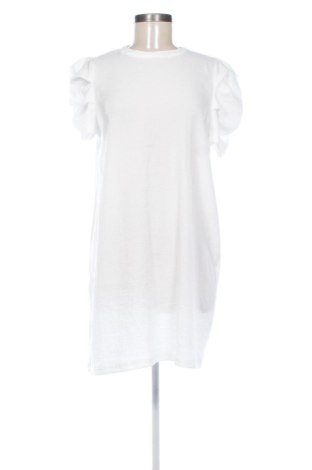 Φόρεμα SHEIN, Μέγεθος M, Χρώμα Λευκό, Τιμή 15,35 €, #136941663
