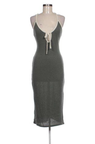 Rochie Pull&Bear, Mărime S, Culoare Verde, Preț 167,99 Lei, #136945491