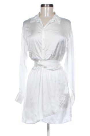 Rochie Pull&Bear, Mărime M, Culoare Alb, Preț 66,00 Lei, #136945534
