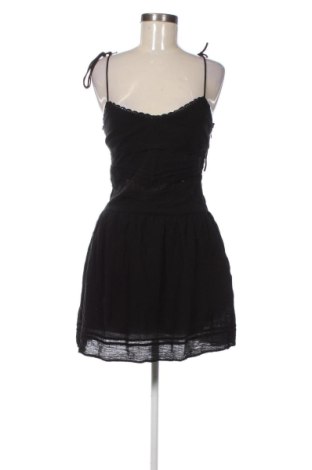 Φόρεμα Bershka, Μέγεθος M, Χρώμα Μαύρο, Τιμή 25,99 €, #136945753