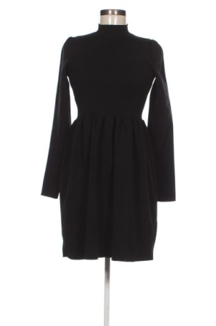 Rochie Edited, Mărime M, Culoare Negru, Preț 136,17 Lei, #136957147