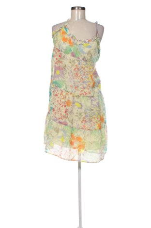 Kleid Esprit, Größe M, Farbe Mehrfarbig, Preis 25,99 €, #136960098