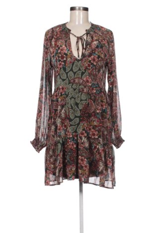 Рокля Stradivarius, Размер M, Цвят Многоцветен, Цена 15,00 €, #136878845