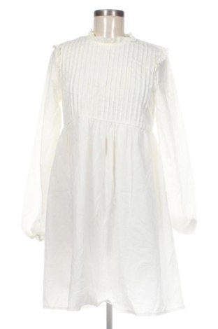 Φόρεμα Missguided, Μέγεθος S, Χρώμα Εκρού, Τιμή 16,00 €, #136903215