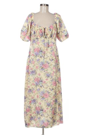 Kleid SHEIN, Größe XXL, Farbe Mehrfarbig, Preis 25,99 €, #136908613