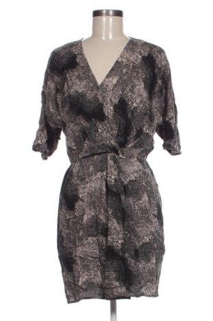 Rochie Selected, Mărime M, Culoare Multicolor, Preț 99,05 Lei, #136918275