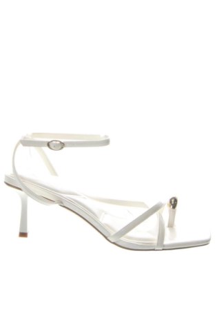 Сандали Aldo, Размер 39, Цвят Бял, Цена 53,68 €, #136871839