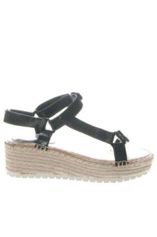 Сандали Nine West, Размер 37, Цвят Черен, Цена 31,18 €, #136892568