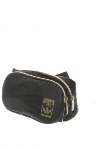 Saszetka do pasa Adidas, Kolor Czarny, Cena 111,99 zł