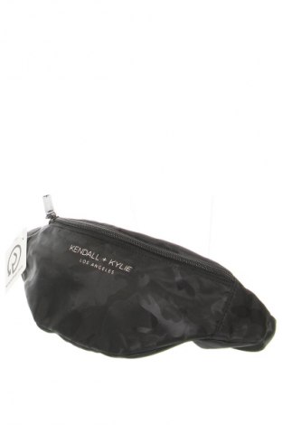 Ledvinka  Kendall & Kylie, Barva Černá, Cena  399,00 Kč