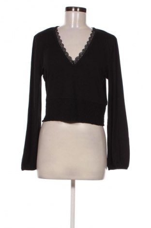 Dámská halenka About You, Velikost XL, Barva Černá, Cena  179,00 Kč