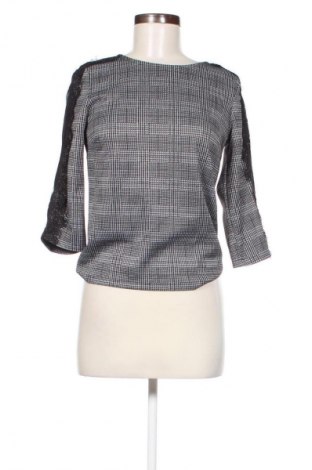 Dámská halenka Orsay, Velikost S, Barva Šedá, Cena  119,00 Kč