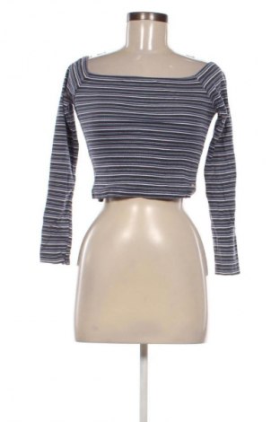 Γυναικεία μπλούζα Pull&Bear, Μέγεθος M, Χρώμα Πολύχρωμο, Τιμή 1,99 €