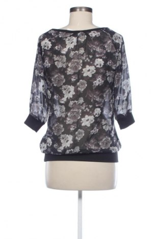 Γυναικεία μπλούζα Terranova, Μέγεθος S, Χρώμα Πολύχρωμο, Τιμή 1,99 €