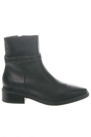 Dámské boty  Calvin Klein, Velikost 39, Barva Černá, Cena  5 299,00 Kč, #132288106