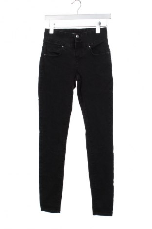 Damen Jeans ONLY, Größe S, Farbe Schwarz, Preis 6,99 €