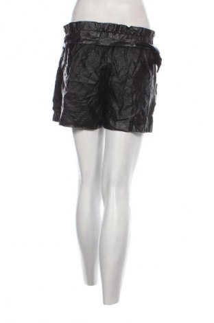 Дамски къс панталон Loavies, Размер S, Цвят Черен, Цена 2,55 €